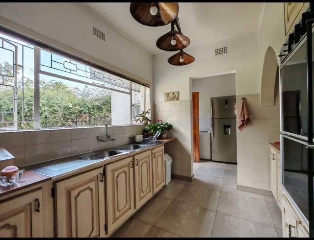4 BEDROOM HOUSE FOR SALE IN THREE RIVERS EAST